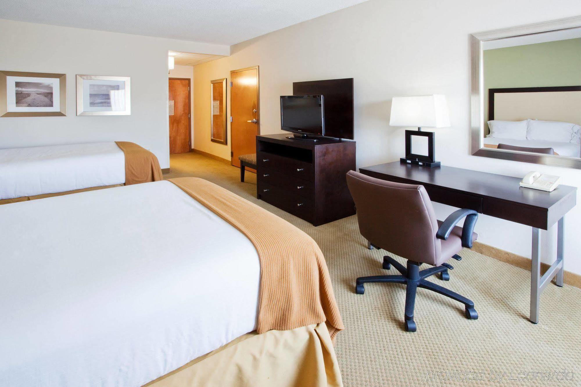 Holiday Inn Express Myrtle Beach-Broadway At The Beach By Ihg Екстериор снимка