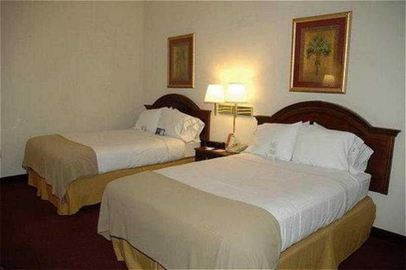 Holiday Inn Express Myrtle Beach-Broadway At The Beach By Ihg Екстериор снимка
