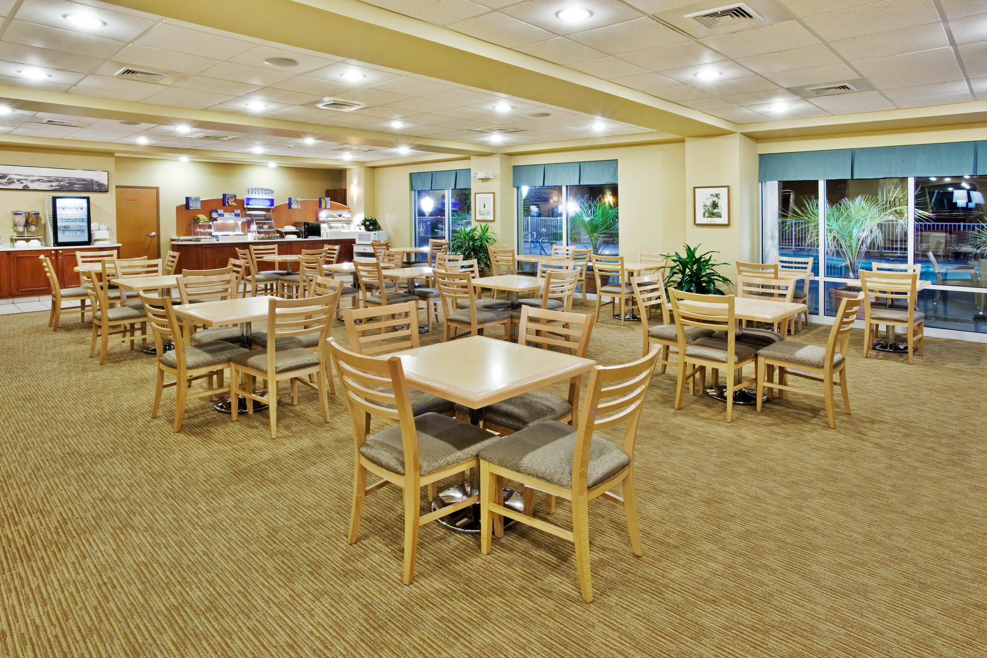 Holiday Inn Express Myrtle Beach-Broadway At The Beach By Ihg Екстериор снимка