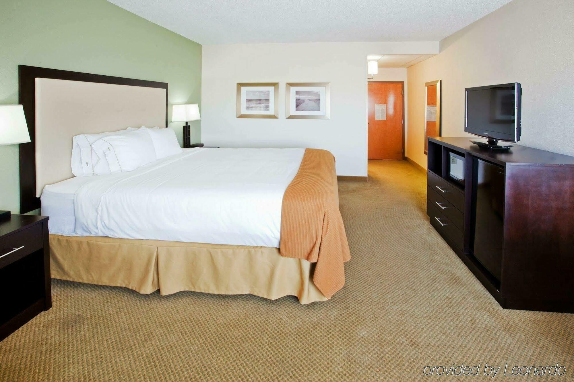 Holiday Inn Express Myrtle Beach-Broadway At The Beach By Ihg Екстериор снимка