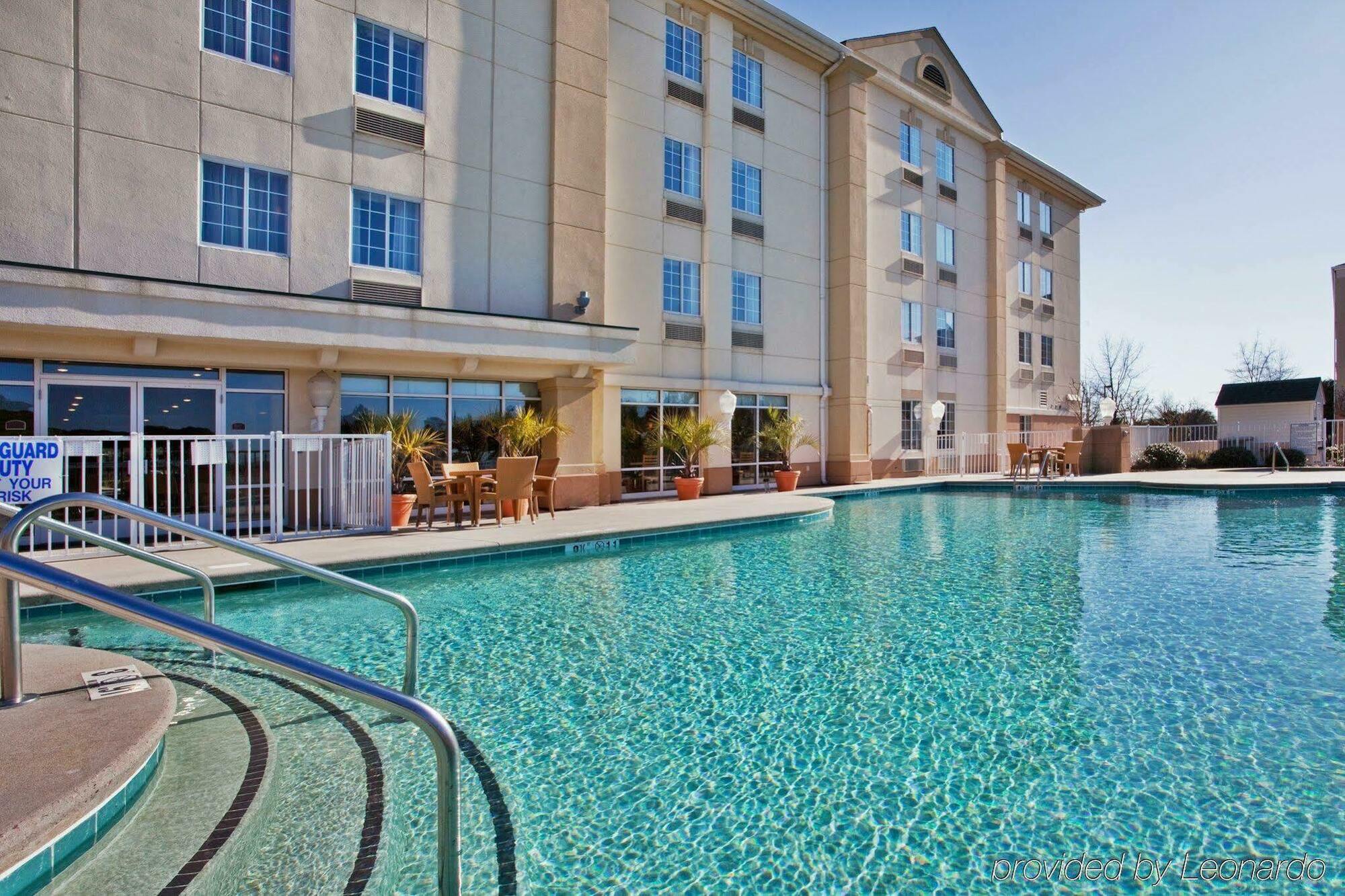 Holiday Inn Express Myrtle Beach-Broadway At The Beach By Ihg Екстериор снимка